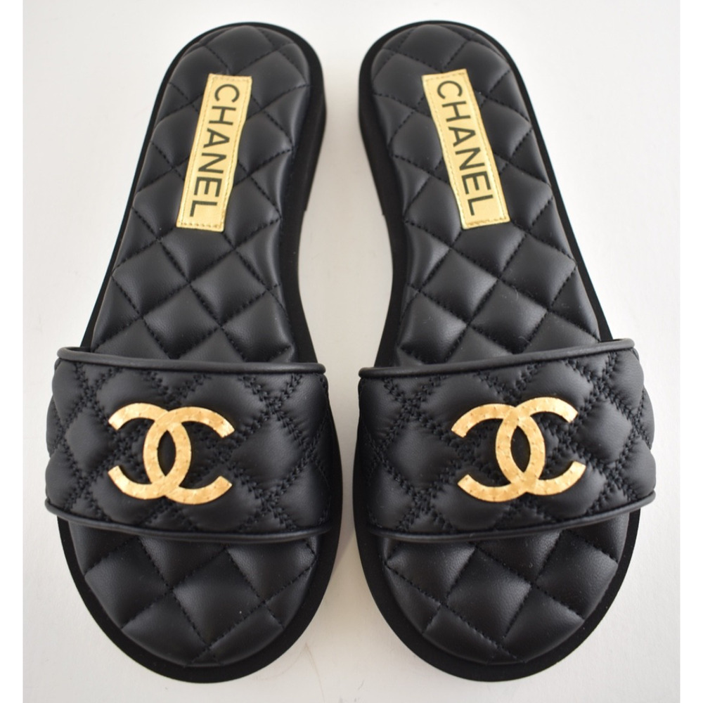 Chanel REV Black Quilted Leather Gold Logo Mule Slide Sandal Flip Flop Flat 35 - Picture 3 of 16